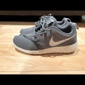 Nike Roshe One Women - image 1